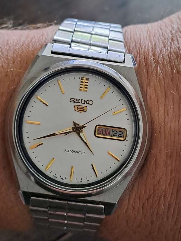 Vintage seiko 5 automatic