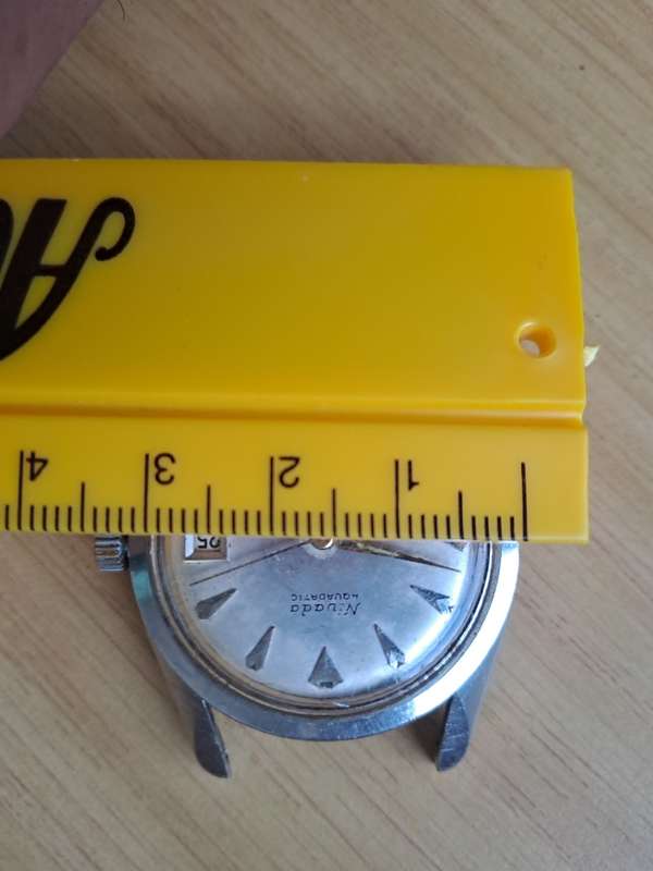 Vintage nivada automatic