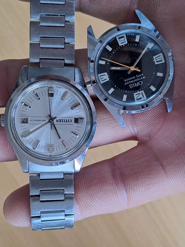 2x vintage watches