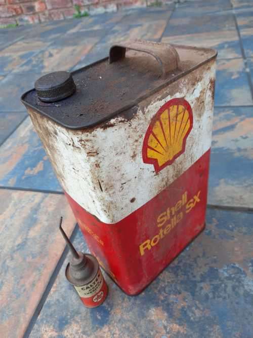 Old  vintage oil shell potrlla sx tin