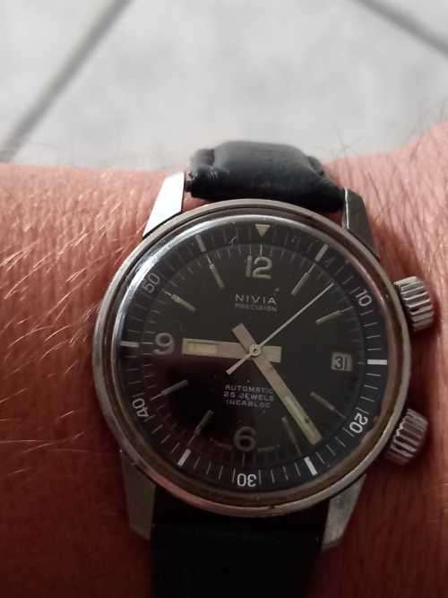 vintage men's NIVIA PRECISION  automatic diveing watch