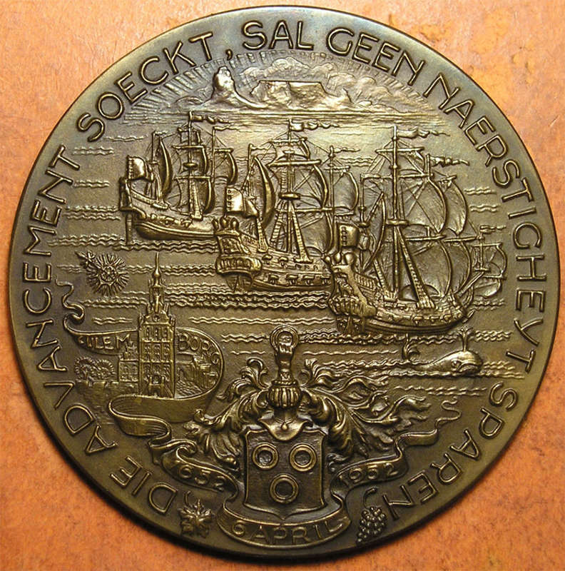 1952 van Riebeeck Tercentenary Large  Silver & Bronze Medals in Museum-Like Holder - 60 mm