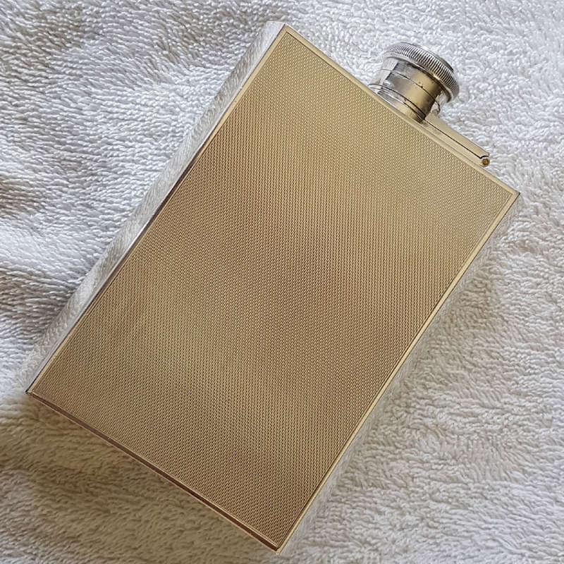 Sterling Silver Hip Flask: London Hallmarks for 1947-48: 209 gm