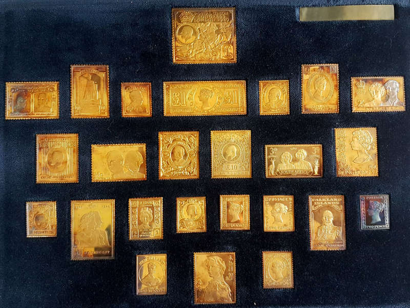 Treasures from the Royal Collection:Gilded Sterling Silver Stamp Replicas in Case with CoA - 442 gm