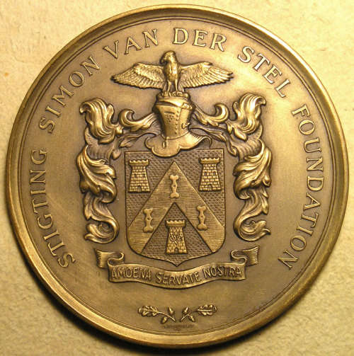 1973 Paul Kruger`s Farmhouse `Boekenhoutfontein` Large Bronze Medal in Case.