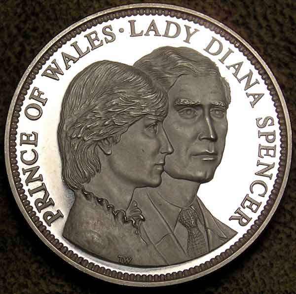 Prince Charles & Lady Diana 1981 Wedding Cased Silver Medal - South African Historical Mint