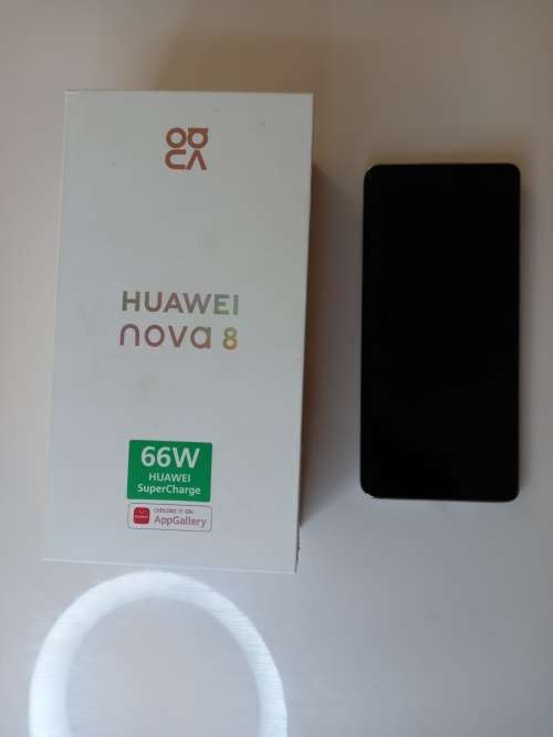 HUAWEI NOVA 8