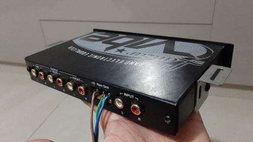 Lanzar Vibe E750s 7 band preamp equaliser