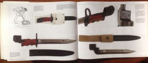 An illustrated history - Bayonets. By Martin J Bradley (2004)