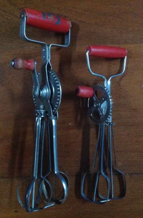 Vintage egg beaters - Big and small (x2) - both working