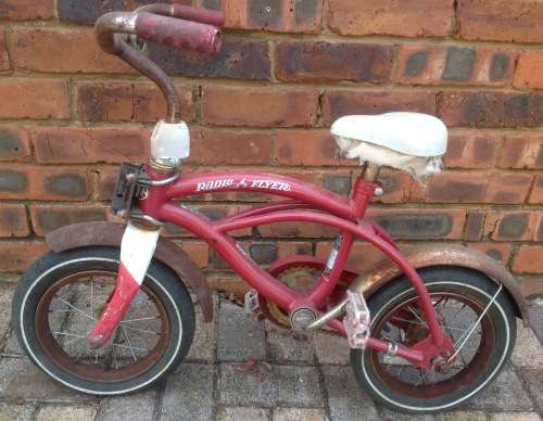 Radio Flyer -Small American made children`s bicycle - for the collector/restorer