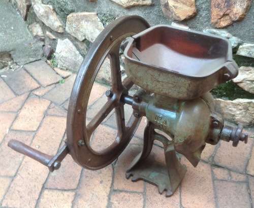 Vintage table mounted mealie grinder - Bentall No9 - heavy - COLLECTION ROODEPOORT ONLY