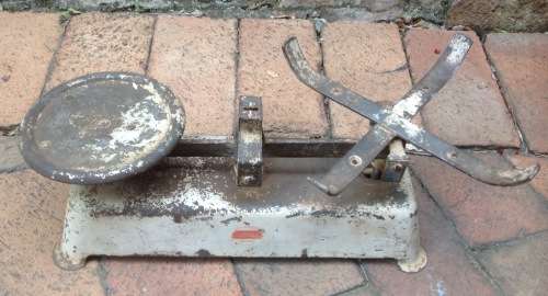 Vintage scale for repurposing (no weights or bucket included)