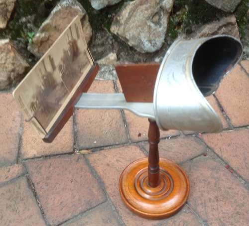 Antique table stereo viewer/stereoscope - comes with 2 Anglo-Boer war photos