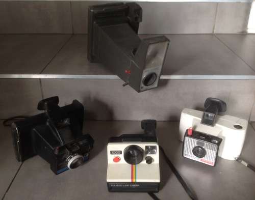 Vintage camera collection (4 different Polaroid cameras) - bid for all - sold as is
