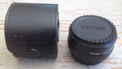 Vivitar 2 x Tele converter lens - screw type