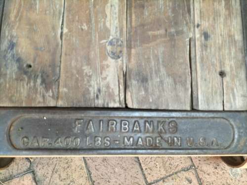 Vintage market scale (wooden frame/base)