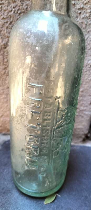 The Yorkshire Mineral water Co - Vintage Pretoria glass bottle