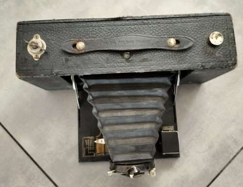 Antique Kodak No3A folding Brownie (circa 1909)