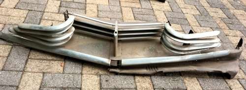 Vintage car grill - ideal for restorer, man cave, pub or shop exhibition COLLECTION BOKSBURG ONLY