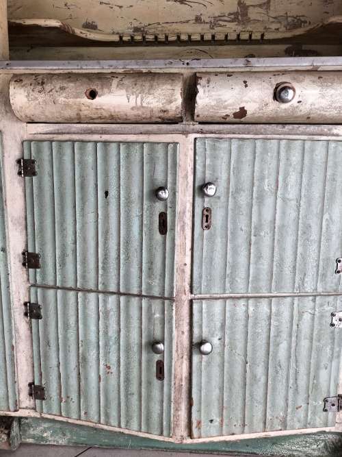 Vintage kombuis kas met houding (for repurposing/restoration) - COLLECTION ONLY