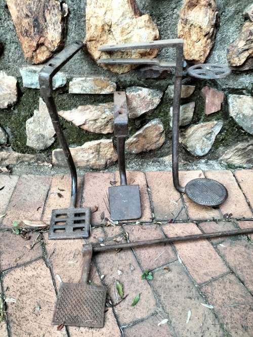 Vintage horse/donkey cart steps (X 4)