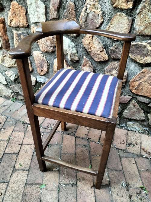 Vintage high chair (stands 91cm high)