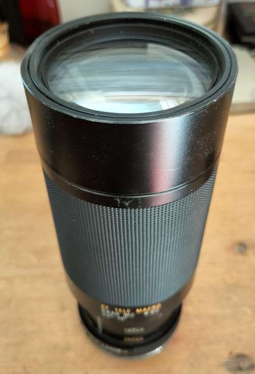 Tamron lens. 75 - 250. Bayonet fit