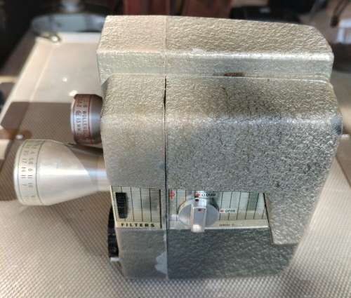 Vintage three lens 8mm movie camera - Wollensack (MD9)