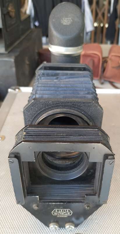 For the Leica camera fundi - attachment of some sort (MD21)