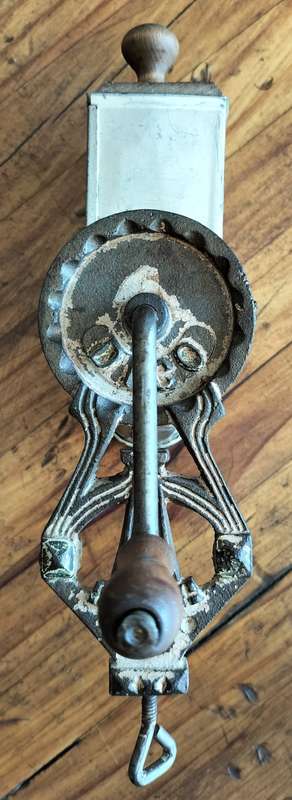 Small vintage veggie mill/grinder (Dico - 21cm)