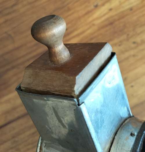 Small vintage veggie mill/grinder (Dico - 21cm)
