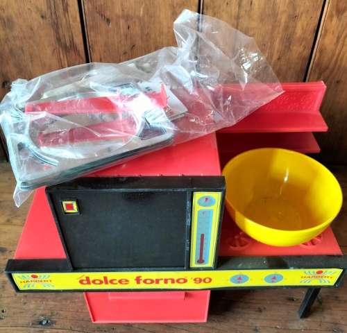 Vintage toy oven - Dolce Forno - as new (boxed)