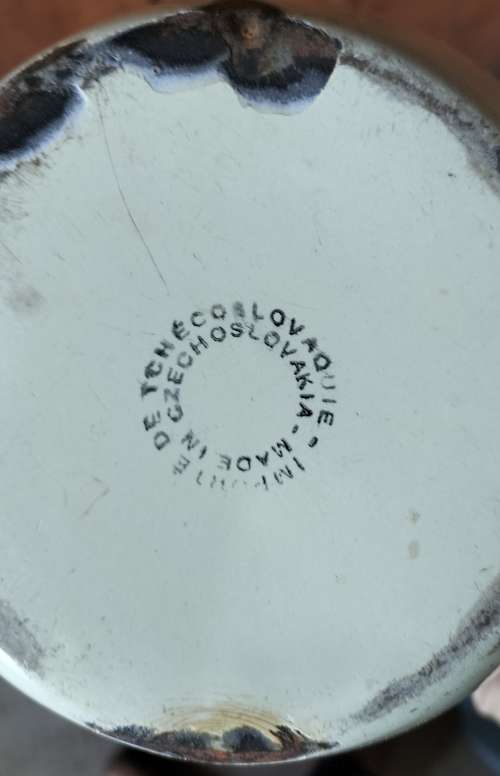 Vintage enamel water jug (1)
