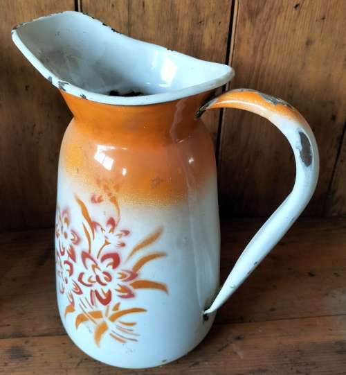 Vintage enamel water jug (6)