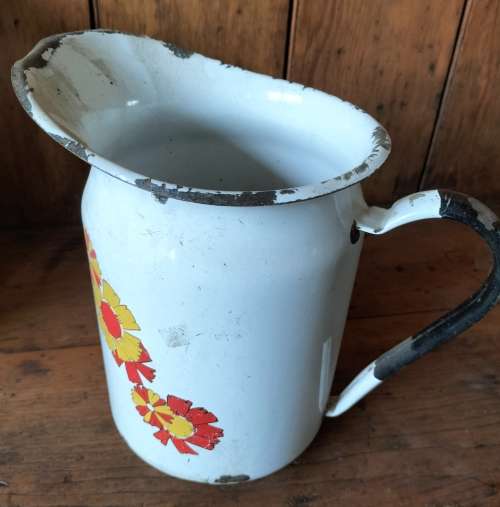 Vintage enamel water jug (7)