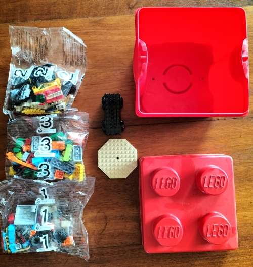 Lego Juniors - unopened - in original container