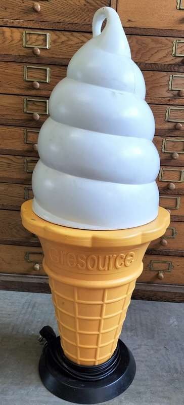 Contemporary large Cresource Ice Cream electrical advertising light