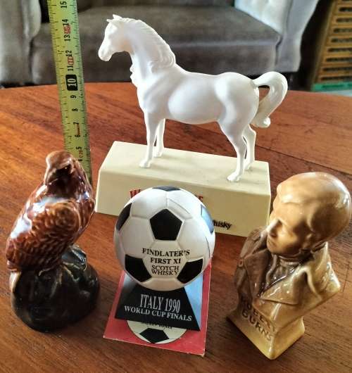 Whiskey - Collection of smaller advertising items
