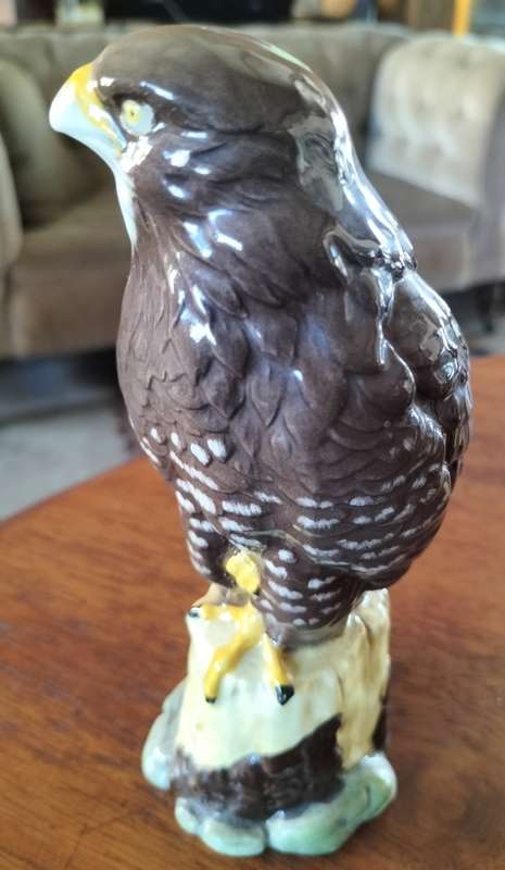 Whiskey - White and Mackay - Buzzard (with content)
