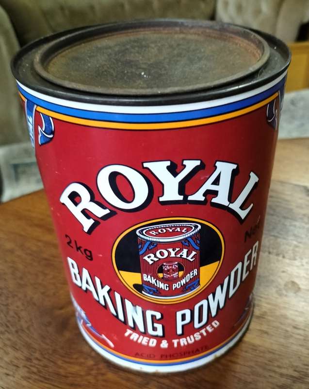 Vintage 2kg Royal Baking Powder tin