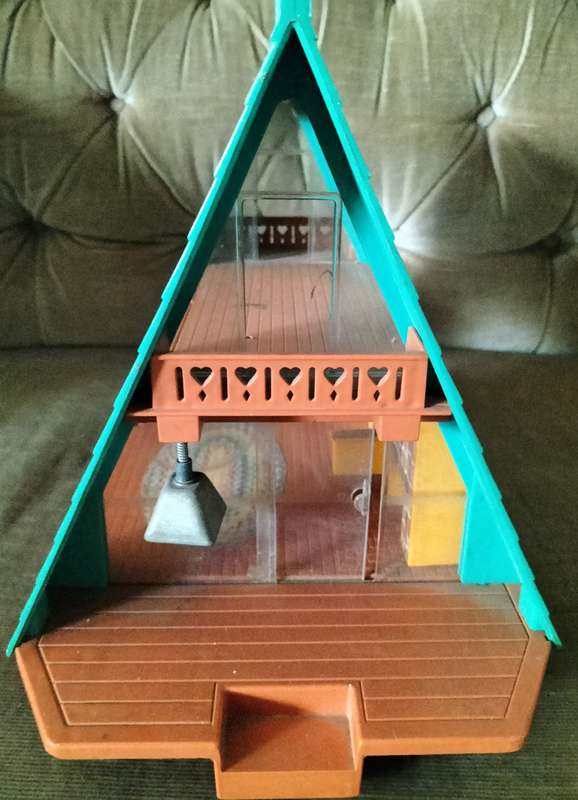 Vintage Fisher Price Toy - Play family - A frame house