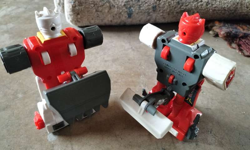 Vintage plastic robo transformers (x 2) - SC 106