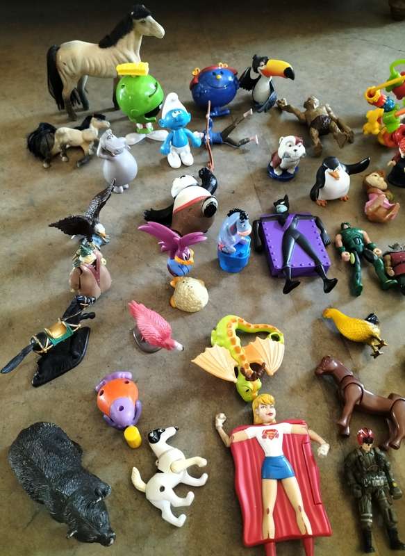 Vintage toys - lucky packet (1) - 50+ toys