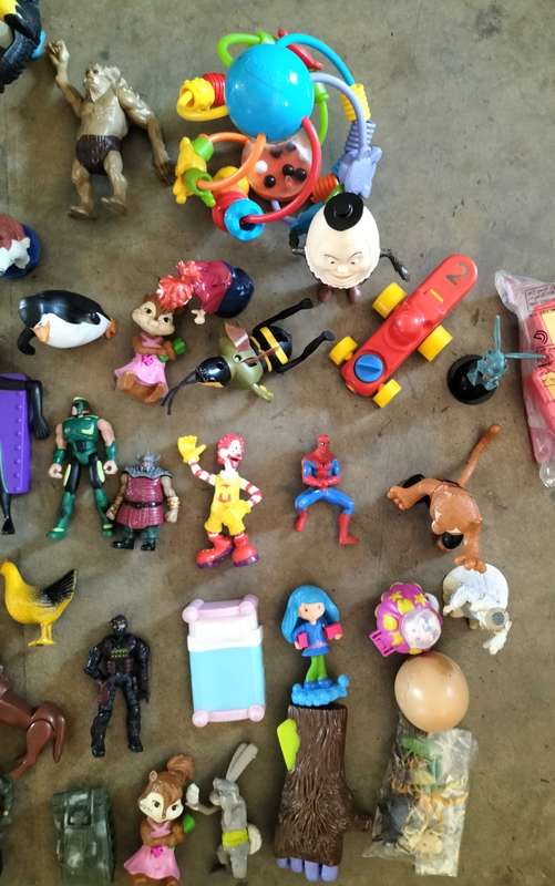 Vintage toys - lucky packet (1) - 50+ toys