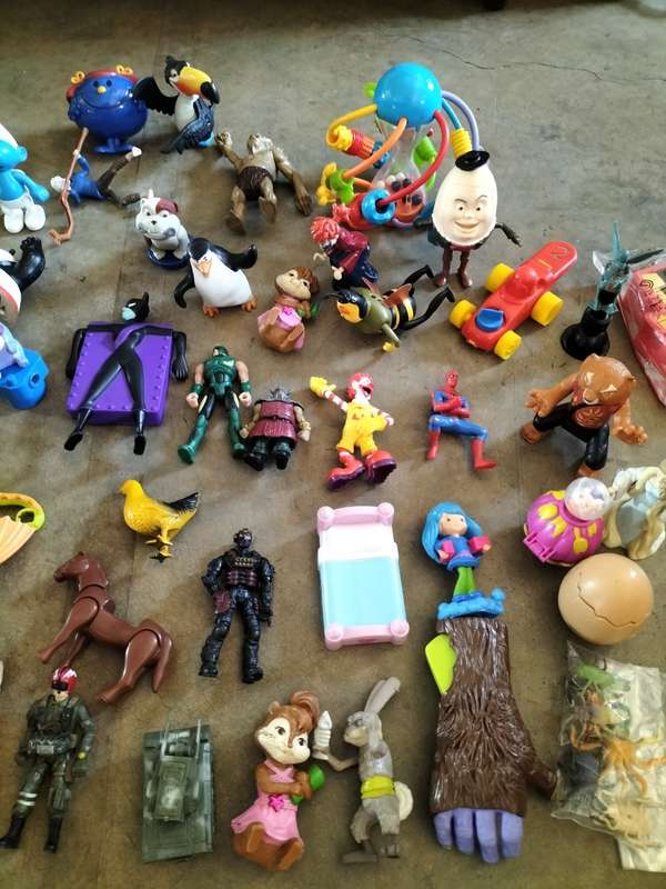 Vintage toys - lucky packet (1) - 50+ toys