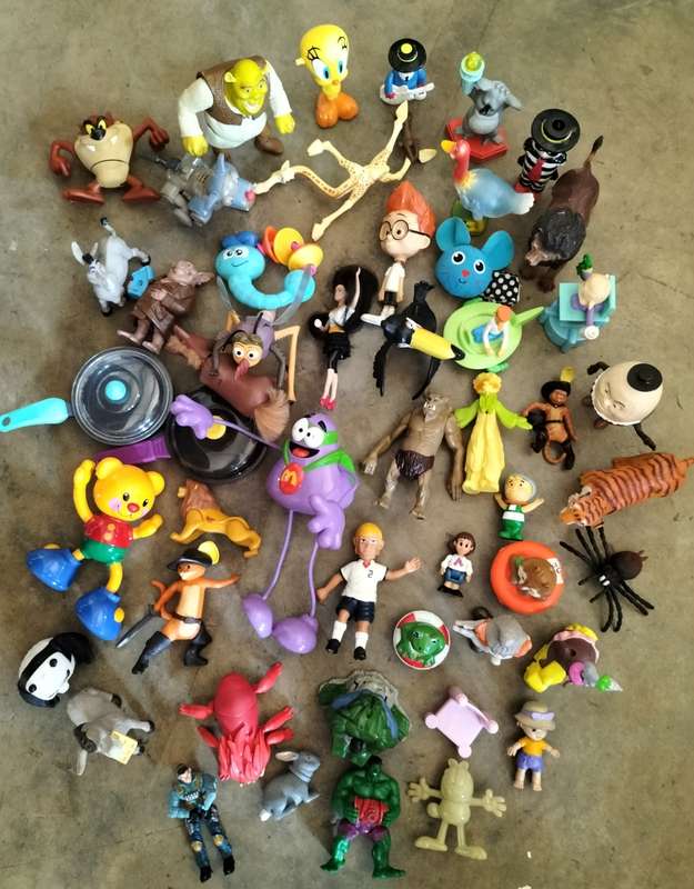 Vintage toys - lucky packet (2) - 50+ toys