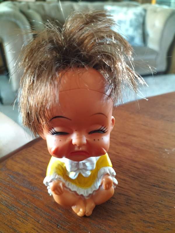 Vintage plastic doll - Cute!