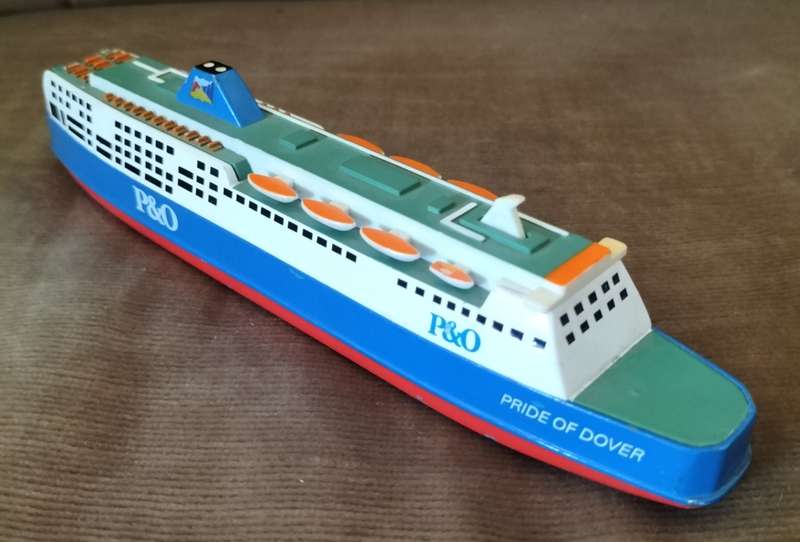 Vintage metal toy / souvenir ship