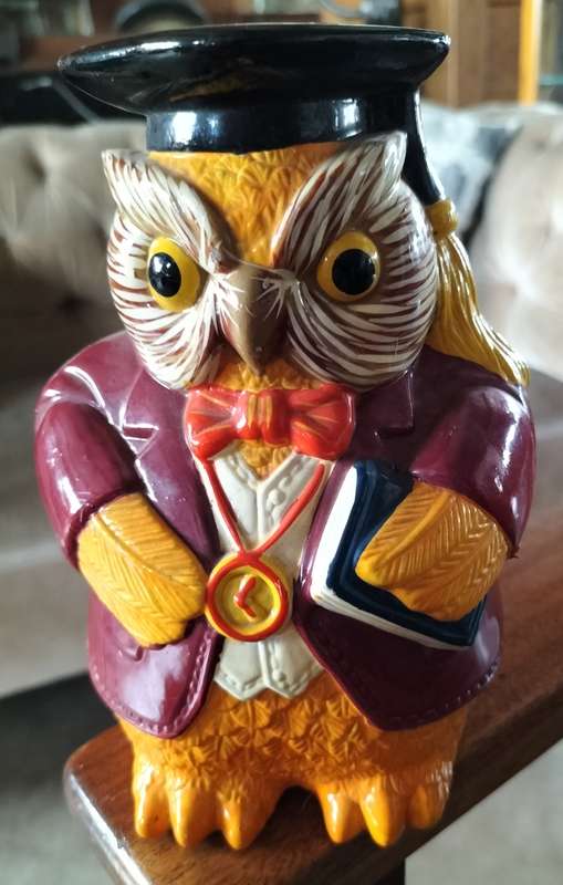 Vintage Owl savings bank / money box / piggy bank